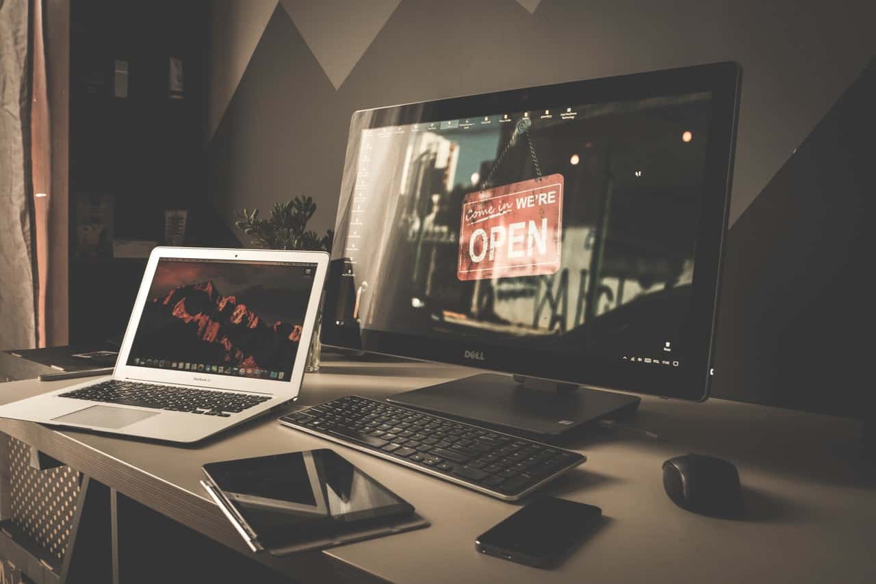 Blog list 1 Laoreet sit amet cursus sit amet dictum
